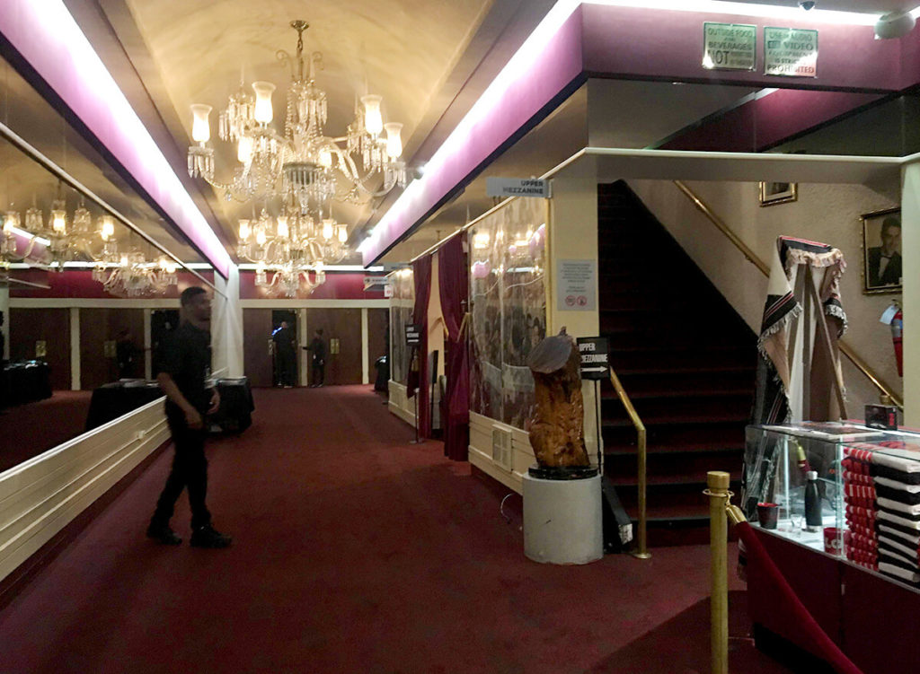 マイケルジャクソンの軌跡を辿る！ブーイングの嵐は自由の国、アメリカならでは！アポロシアター（Apollo Theater） - 音楽, ブラックミュージック, ハーレム, クラブ, エンターテインメント, nyc