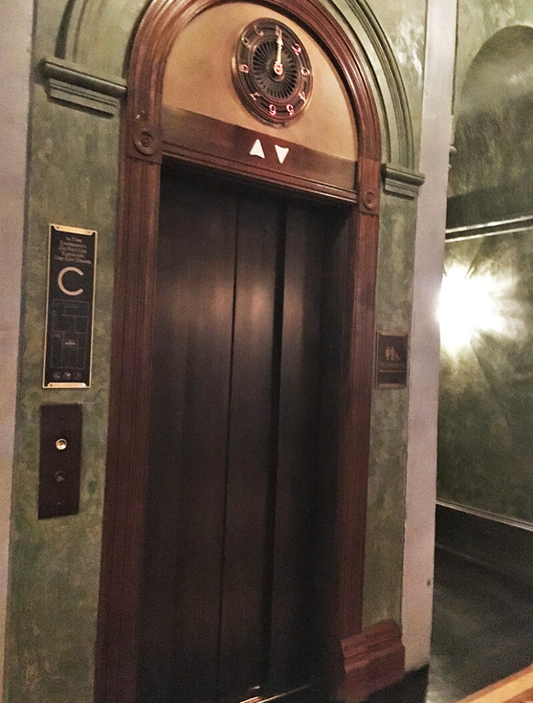 憧れのホテルでも、朝食だったら手が届く！超ラグジュアリー空間で極上セレブ時間。テンプルコート ザ ビークマン ホテル内（TEMPLE COURT in The Beekman A Thompson Hotel） - ロウアーマンハッタン, モーニング, マンハッタン, ホテル, ブランチ, ニューヨーク, テンプルコート, ザビークマン, ザ ビークマン ア トンプソン ホテル, コーヒー, グルメ, カフェ, アボカドトースト, The Beekman A Thompson Hotel, TEMPLE COURT, nyc, NY, morning