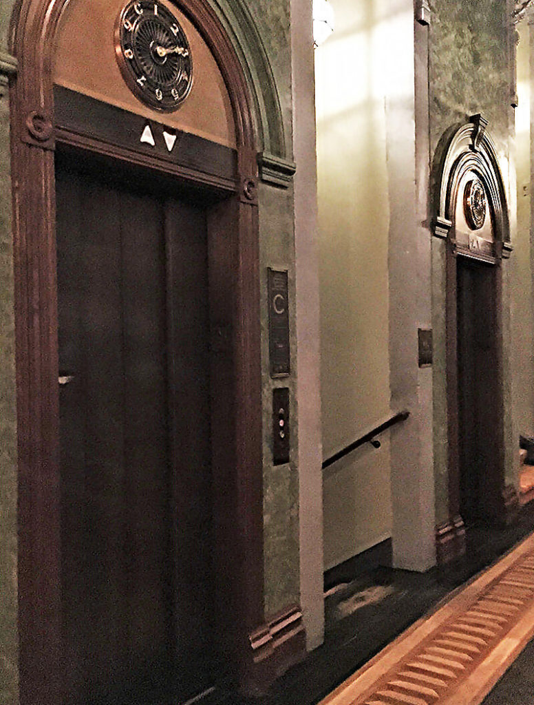 憧れのホテルでも、朝食だったら手が届く！超ラグジュアリー空間で極上セレブ時間。テンプルコート ザ ビークマン ホテル内（TEMPLE COURT in The Beekman A Thompson Hotel） - ロウアーマンハッタン, モーニング, マンハッタン, ホテル, ブランチ, ニューヨーク, テンプルコート, ザビークマン, ザ ビークマン ア トンプソン ホテル, コーヒー, グルメ, カフェ, アボカドトースト, The Beekman A Thompson Hotel, TEMPLE COURT, nyc, NY, morning