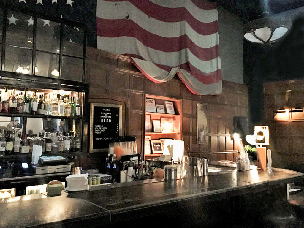 コーヒー片手に奥に進むとそこは別世界&hellip;スタンプタウン コーヒー ロースターズ（Stumptown Coffee Roasters） - ミッドタウンイースト, コーヒー, カフェ