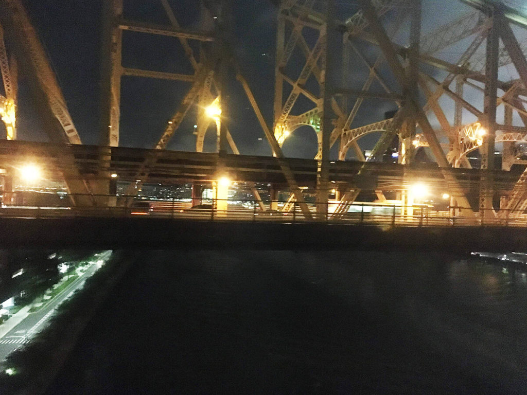 超絶穴場な空中散歩、ニューヨークの街並みを格安で堪能するなら！トラムウェイ（The Roosevelt Island Tramway） - 観光, 景色, 夜景, 交通, ルーズベルトアイランド, アッパーイーストサイド