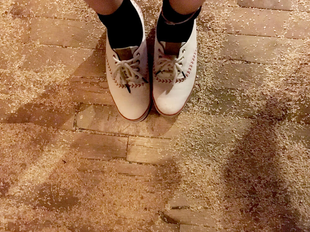 歴史を感じるニューヨーク最古のパブ！マクソリーズ・オールド・エール・ハウス（McSorley's Old Ale House） - 歴史, ビール, バー, イーストヴィレッジ, アイリッシュパブ